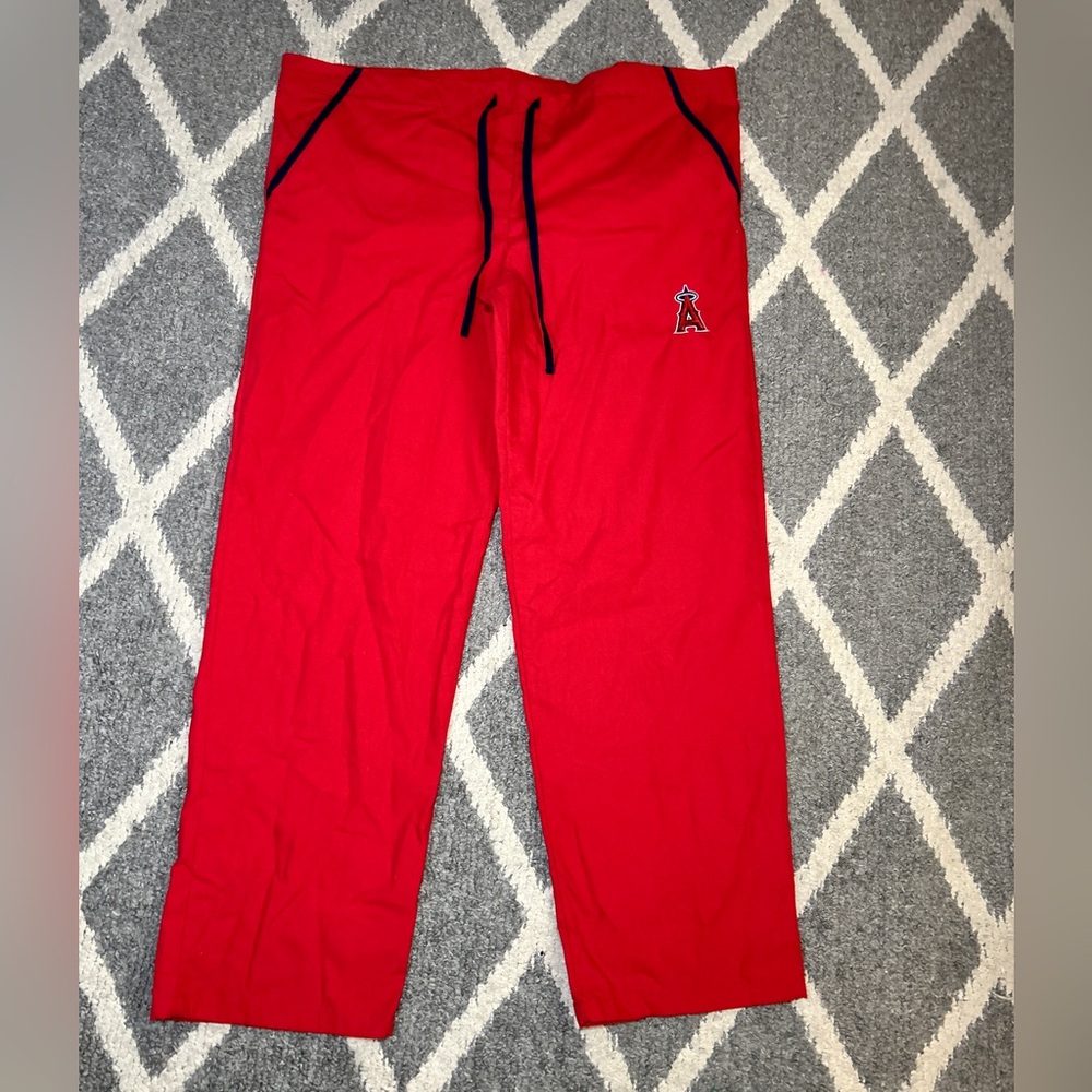 Los Angeles, Angels of Anaheim MLB scrubs adult unisexSize Small